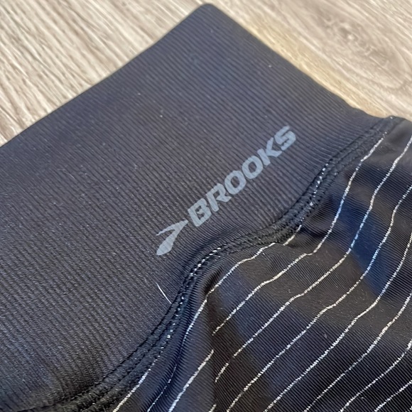 Brooks women’s streaker running tights medium - Picture 5 of 6
